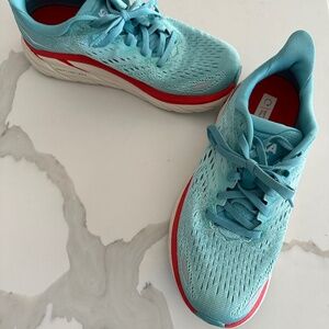 Women’s Hoka Shoes